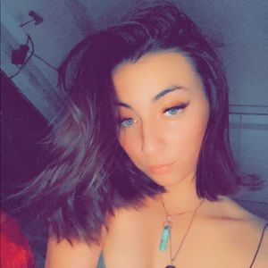 Meet your Posher, Jillian